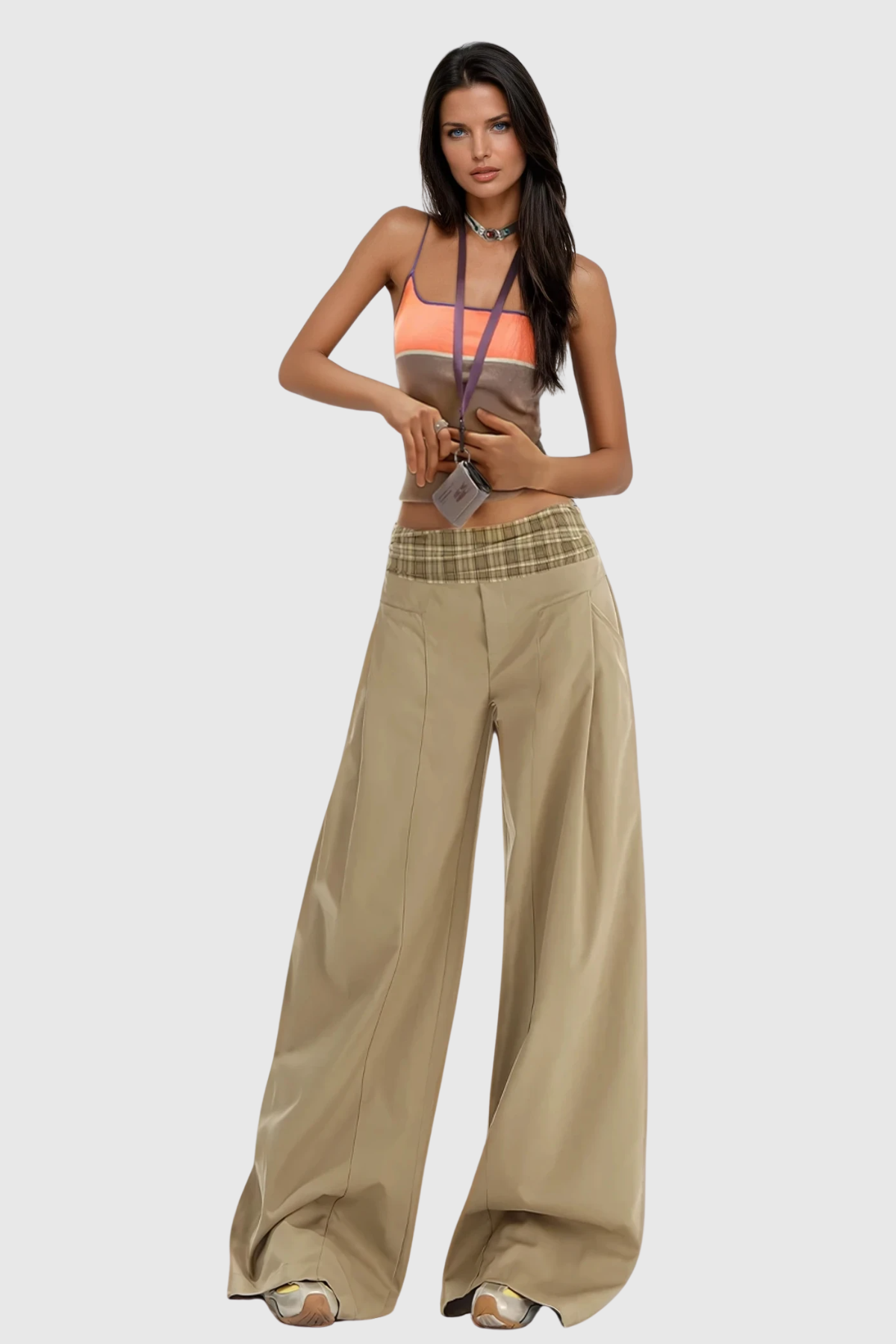 Effortlessly Elegant Pants with a Timeless Design