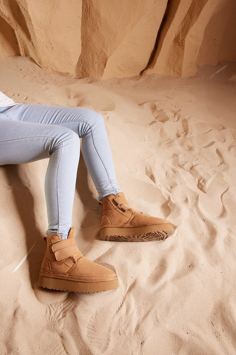Beautifully Finished Boots in a Timeless Design