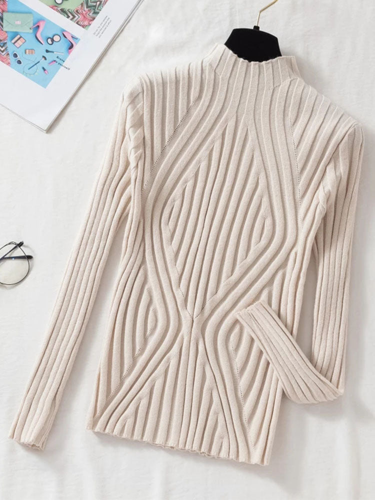 Effortlessly Elegant Sweater with a Timeless Design