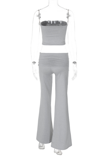 Effortlessly Elegant Garment with a Timeless Design