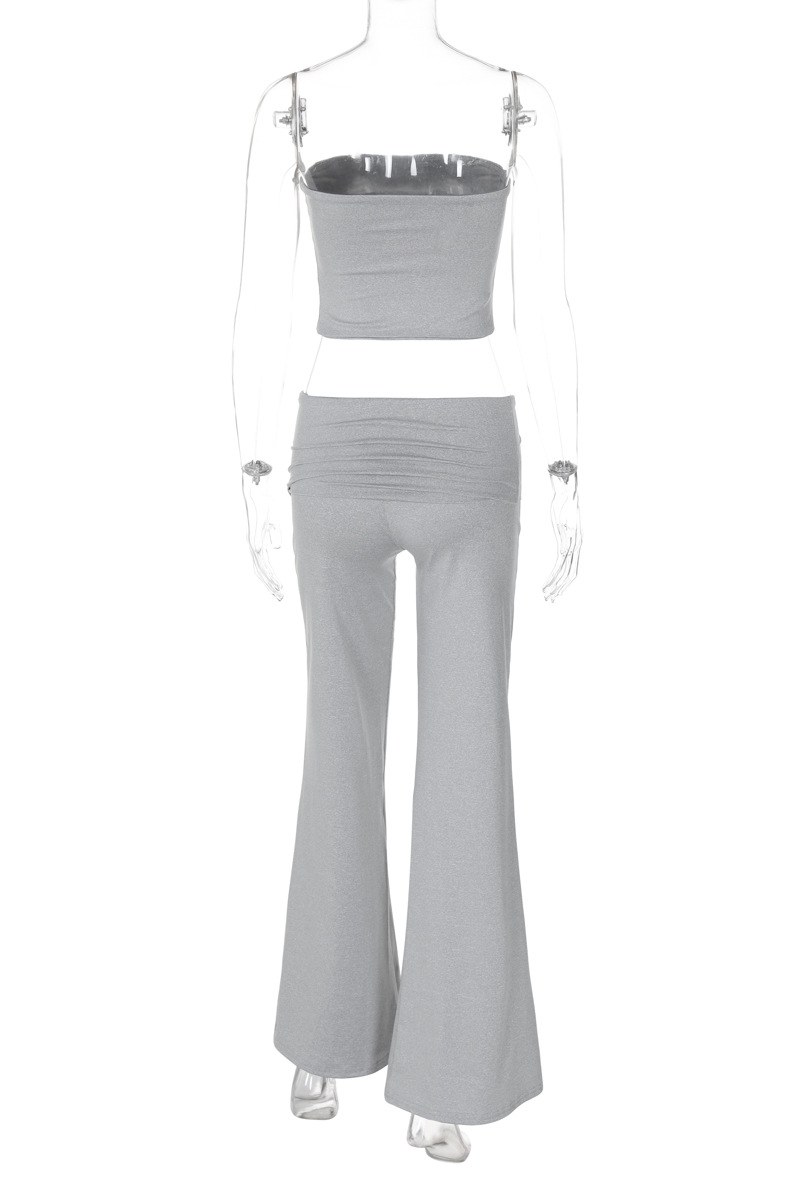 Well Tailored Garment with a Graceful Silhouette