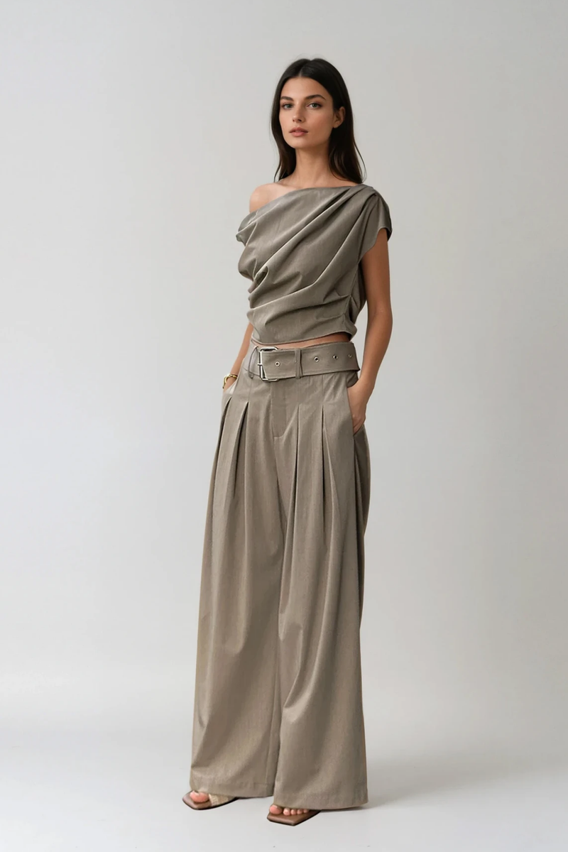 A Vintage Style Pants with Delicate Timeless Details