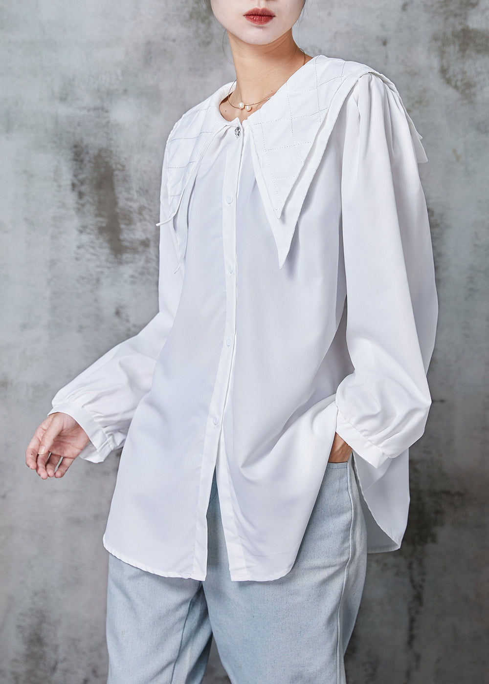 Classic Vintage Shirt with a Flattering Fit