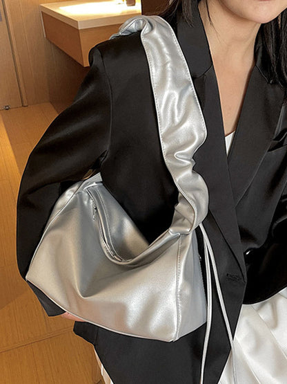 Sophisticated Bag with a Clean Classic Look