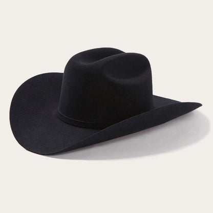 Sophisticated Garment with a Clean Classic Look