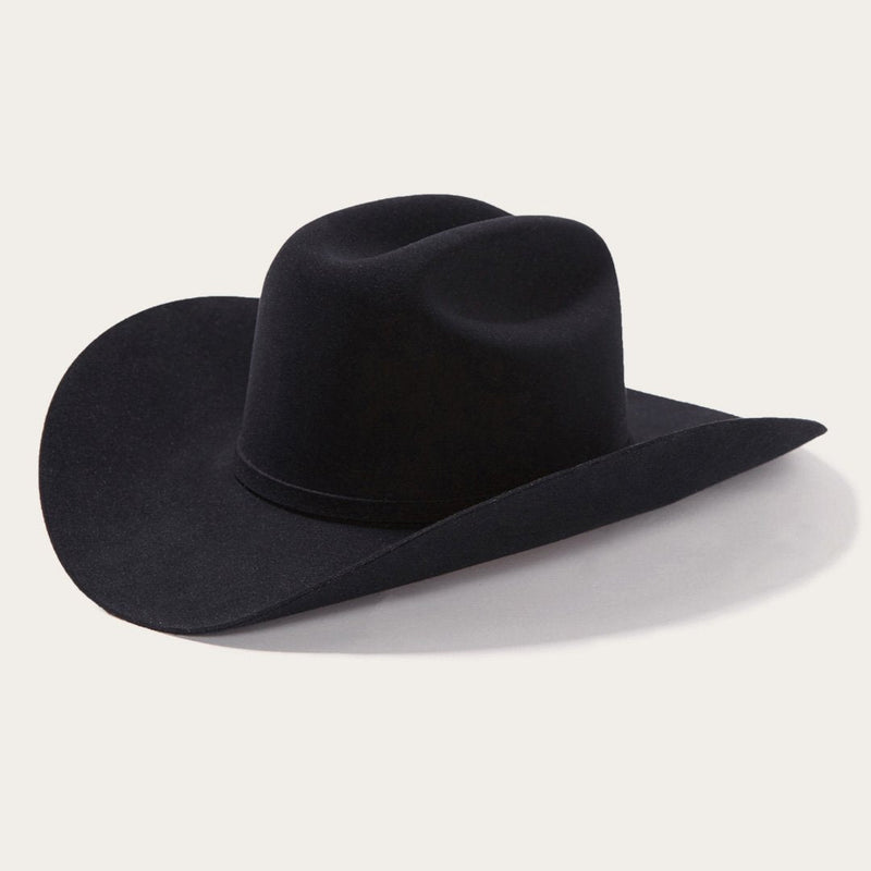 Sophisticated Garment with a Clean Classic Look