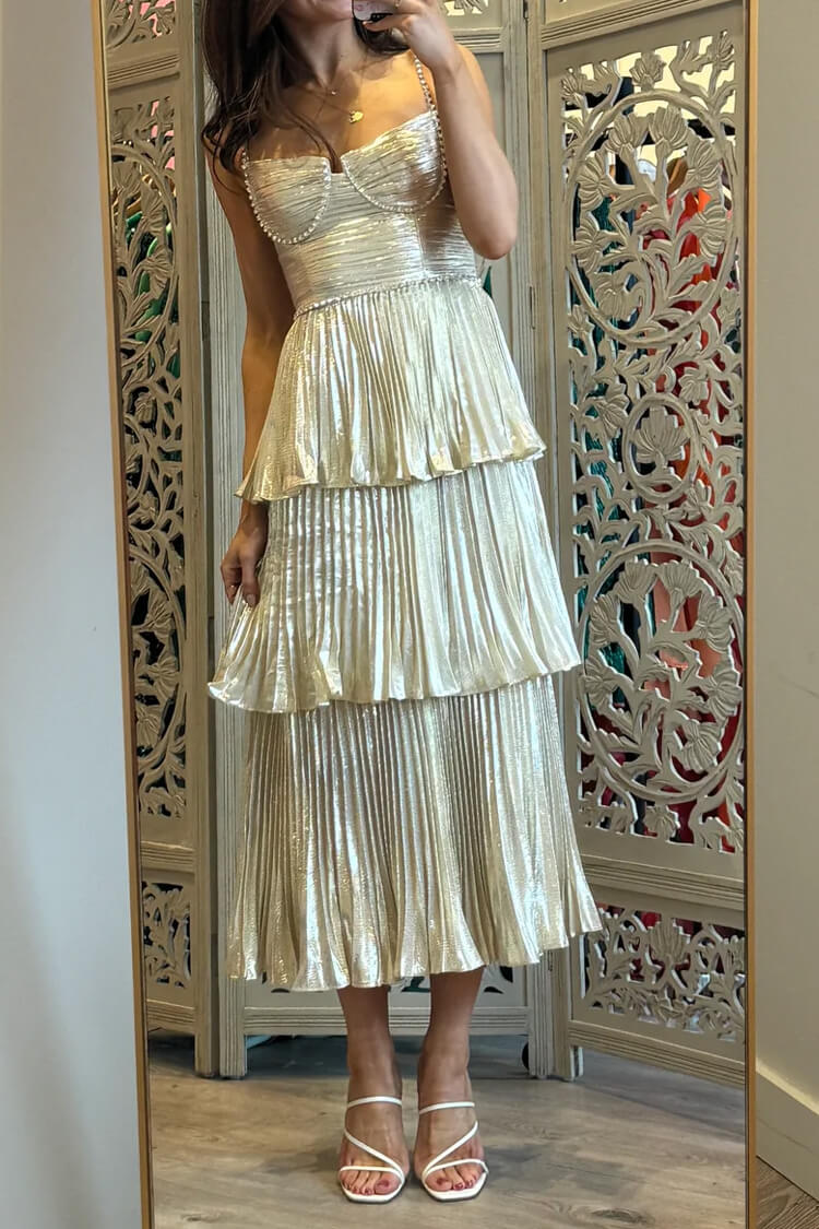 Effortlessly Elegant Dress with a Timeless Design