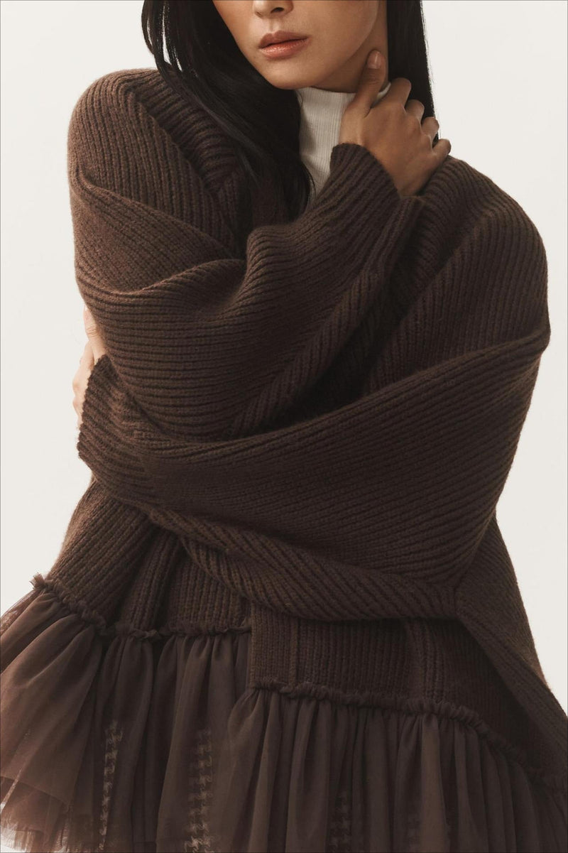 Gracefully Styled Cardigan for Any Occasion