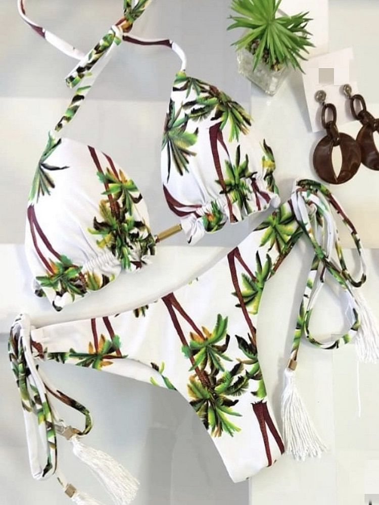 Classic Vintage Bikini with a Flattering Fit