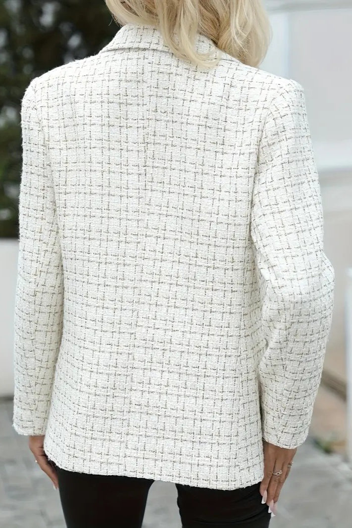 Gracefully Styled Garment for Any Occasion