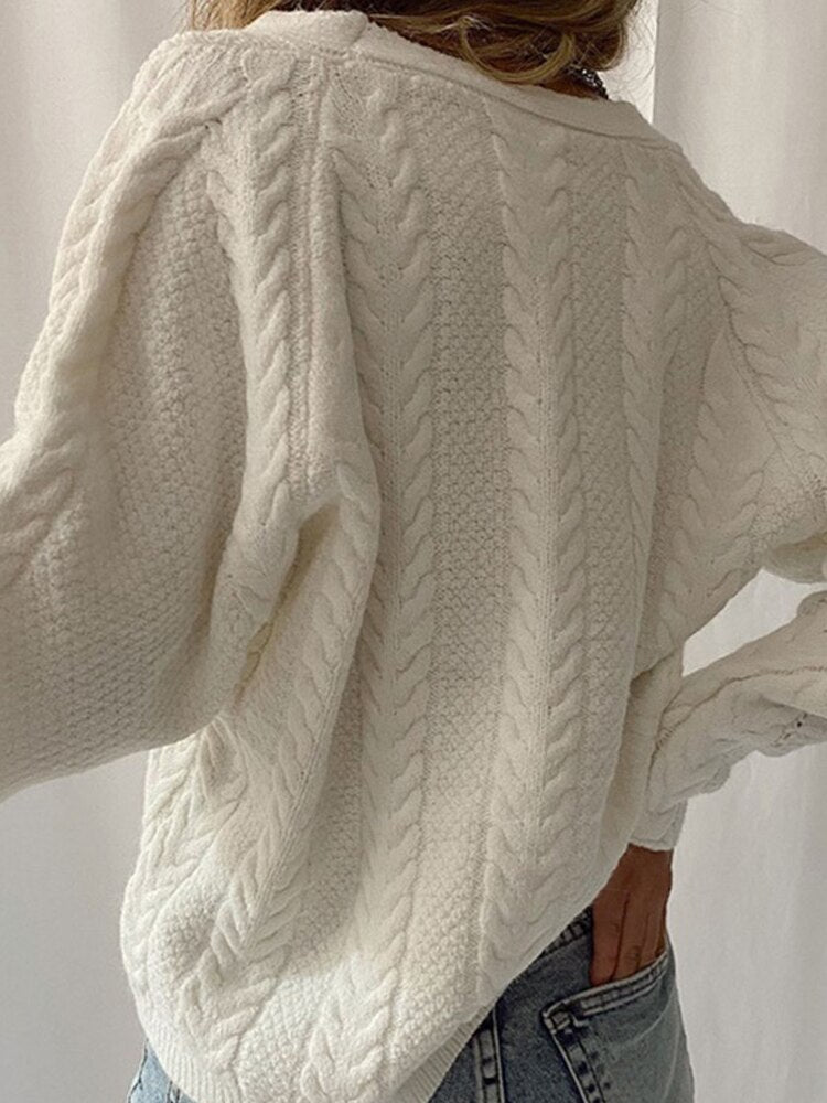 Effortlessly Elegant Cardigan with a Timeless Design