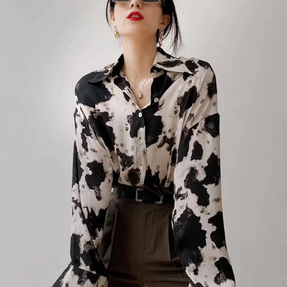 Beautifully Crafted Blouse in a Classic Style