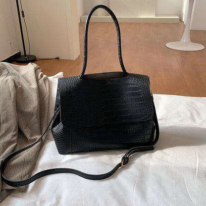 Sophisticated Bag with a Clean Classic Look