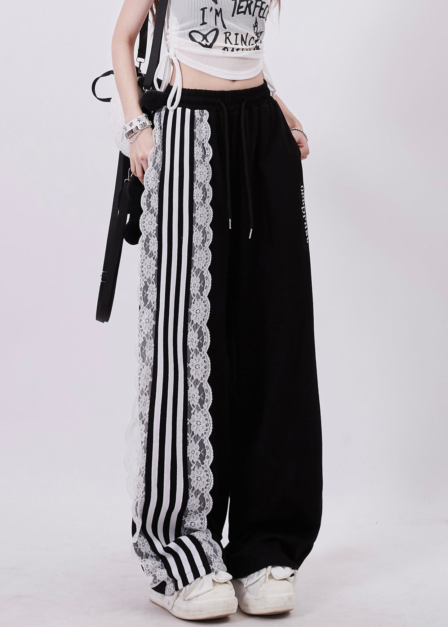 Classic Vintage Pants with a Flattering Fit