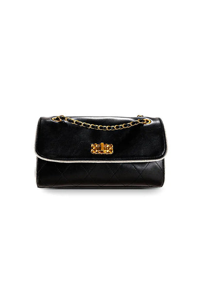 Gracefully Styled Bag for Any Occasion