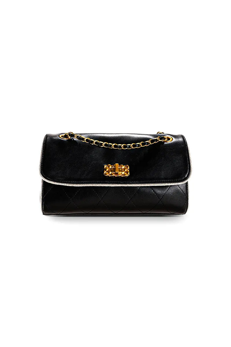 Gracefully Styled Bag for Any Occasion