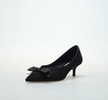 Classic Vintage Shoes with a Flattering Fit