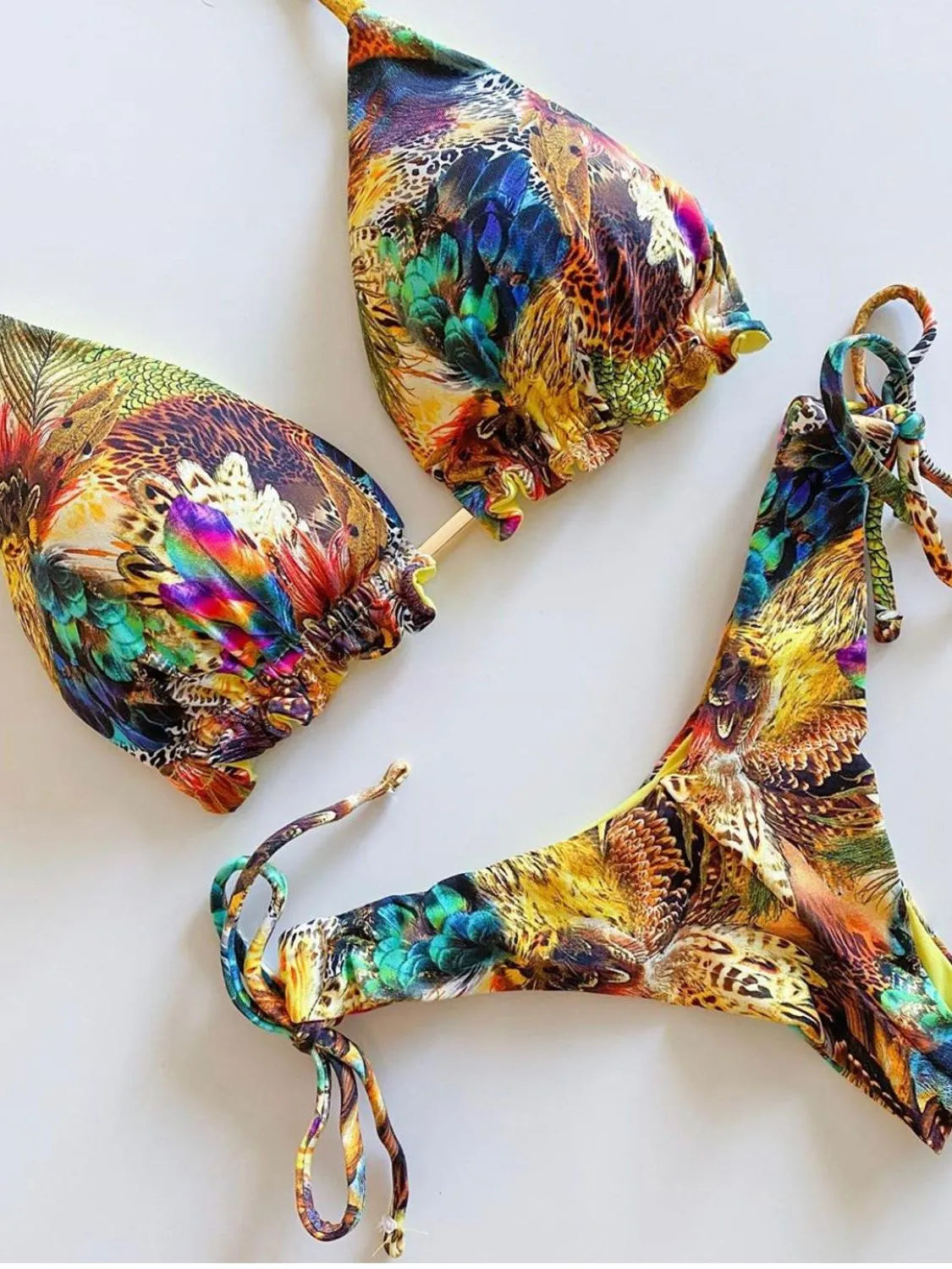 Effortlessly Elegant Swimsuit with a Timeless Design