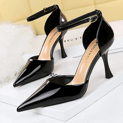 Beautifully Finished Heels in a Timeless Design