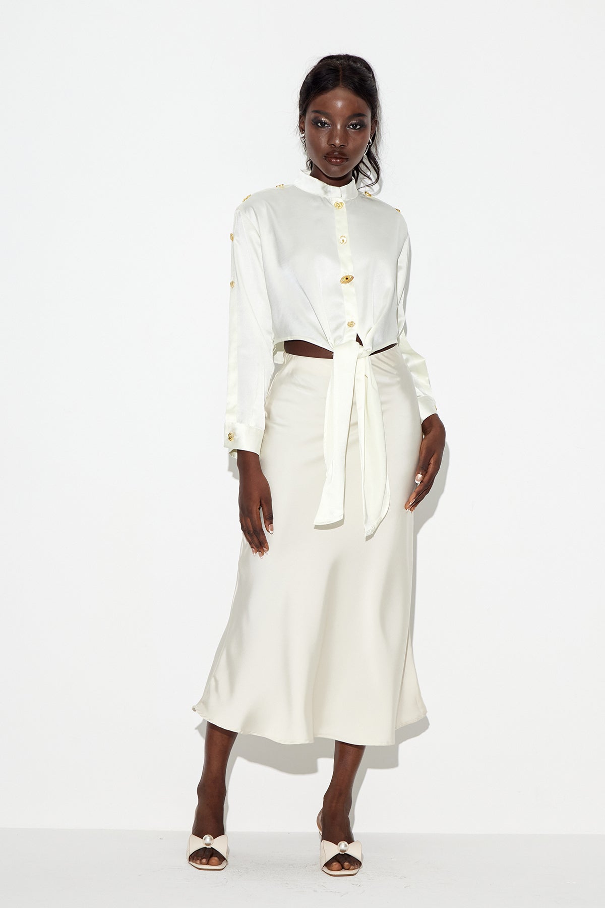 Gracefully Styled Shirt for Any Occasion
