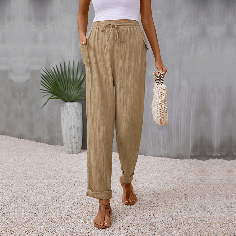 Effortlessly Elegant Trousers with a Timeless Design