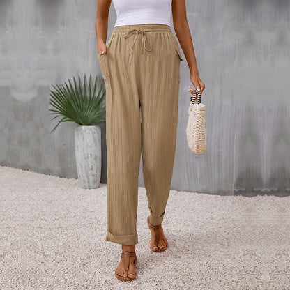 Effortlessly Elegant Trousers with a Timeless Design