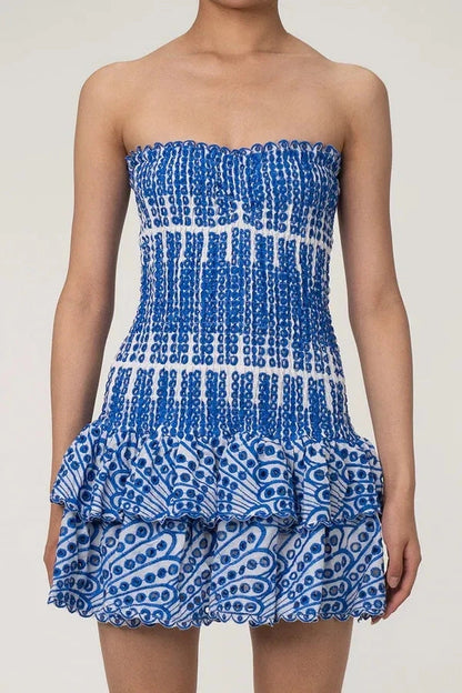 Gracefully Styled Dress for Any Occasion