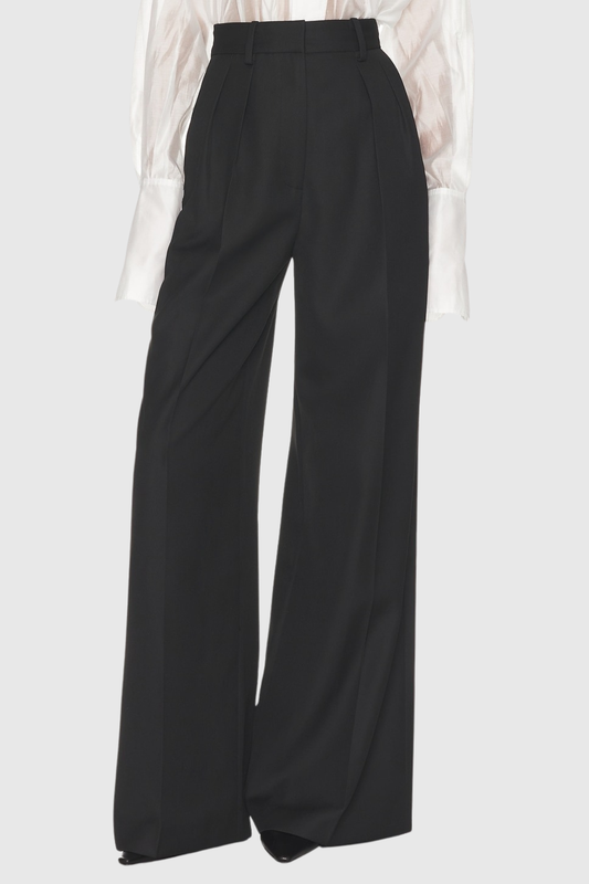 Beautifully Crafted Trousers in a Classic Style