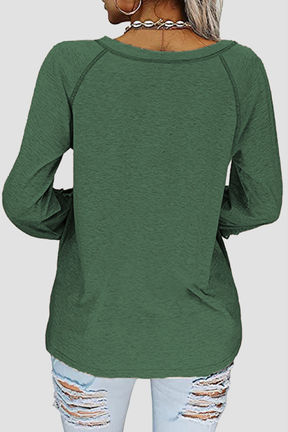 Well Tailored T-Shirt with a Graceful Silhouette