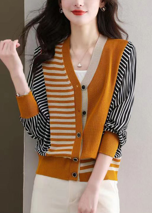 Beautifully Finished Cardigan in a Timeless Design