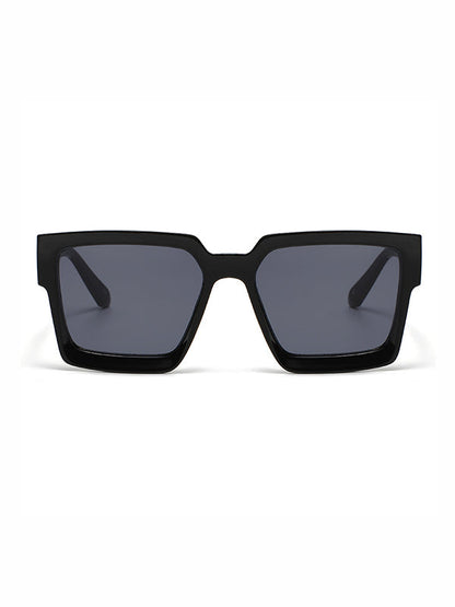 Sophisticated Garment with a Clean Classic Look