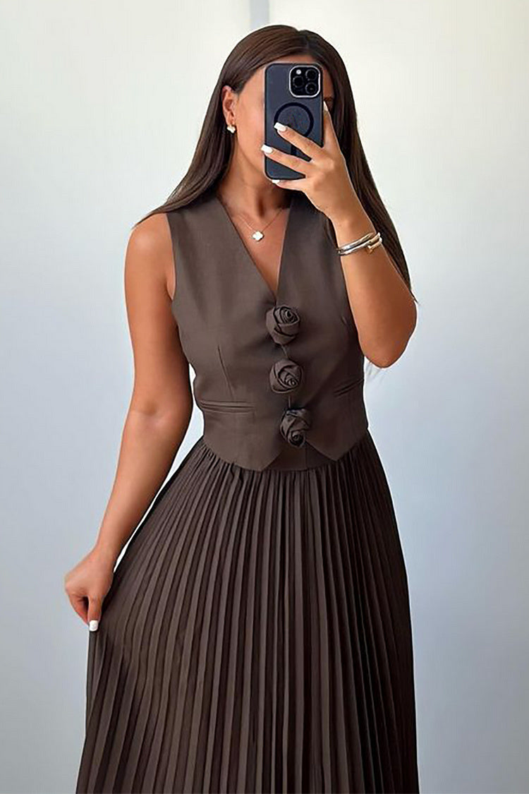 Gracefully Styled Garment for Any Occasion