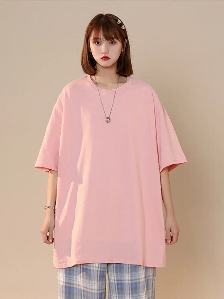 Well Tailored T-Shirt with a Graceful Silhouette