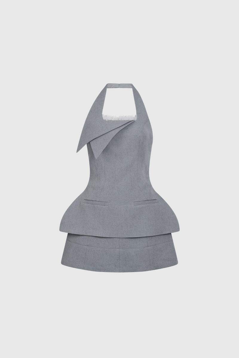Well Tailored Garment with a Graceful Silhouette