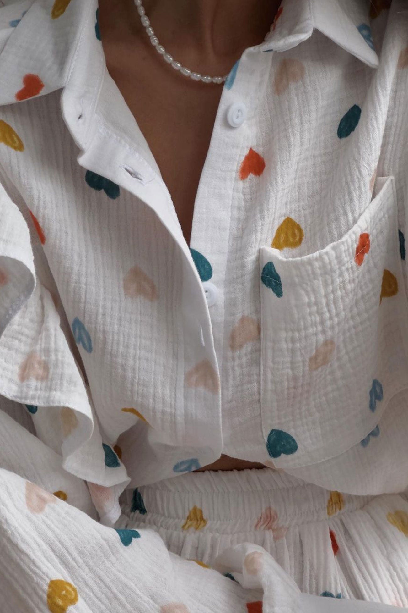 Effortlessly Elegant Shirt with a Timeless Design