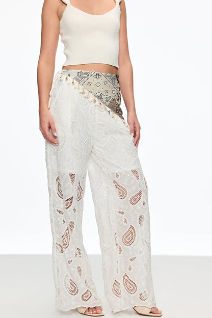 Beautifully Crafted Pants in a Classic Style