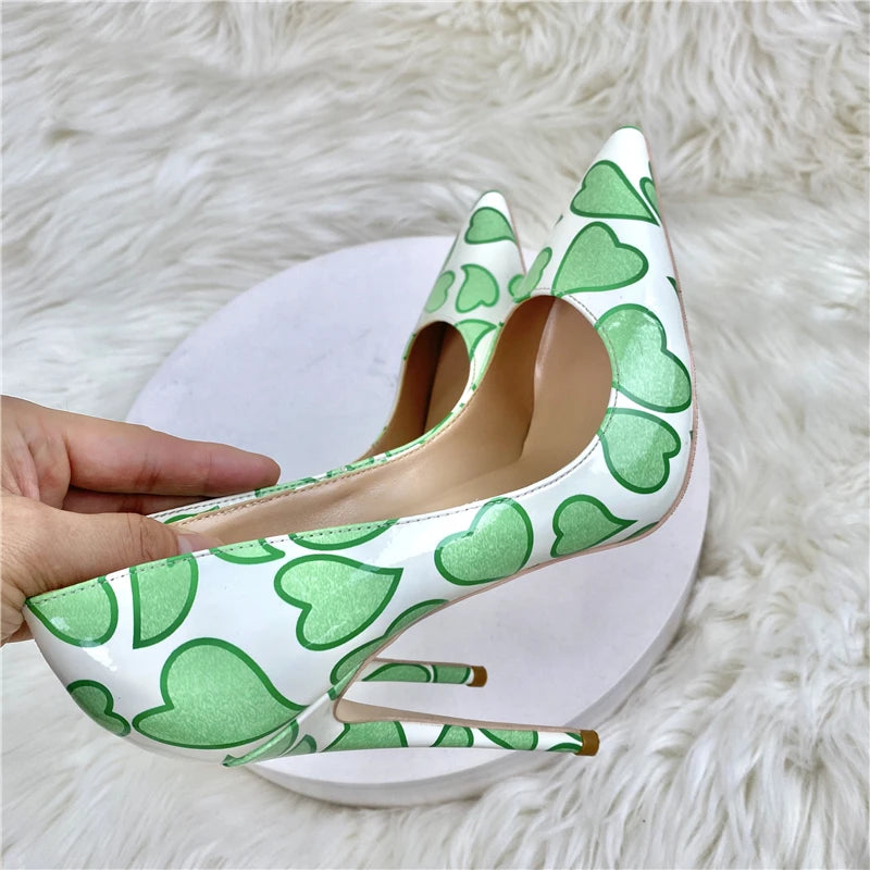 Well Tailored Shoes with a Graceful Silhouette