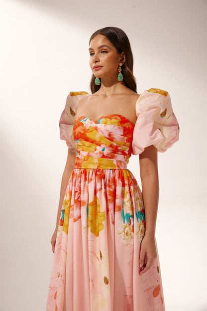 Gracefully Styled Dress for Any Occasion