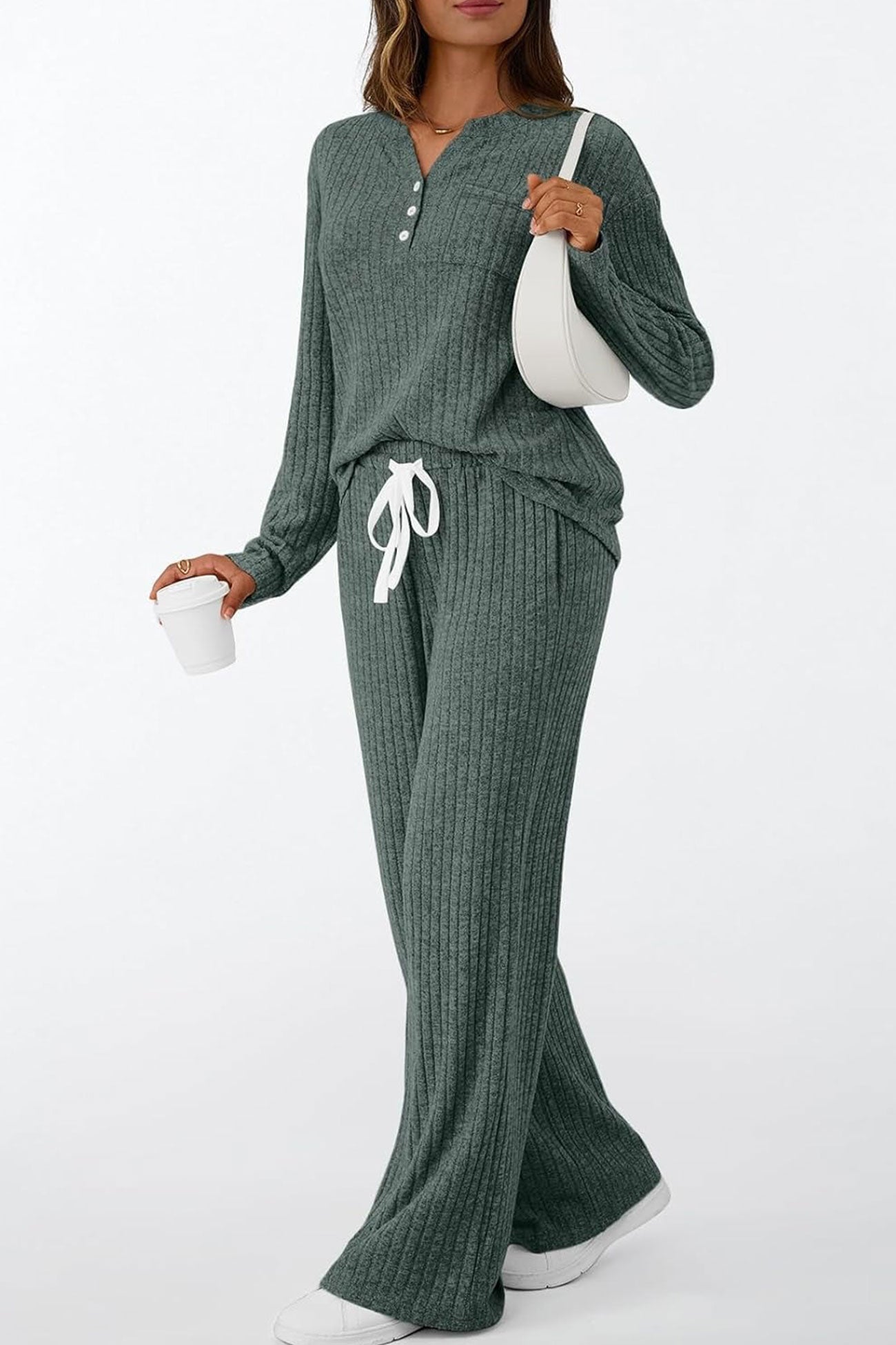 Sophisticated Pants with a Clean Classic Look