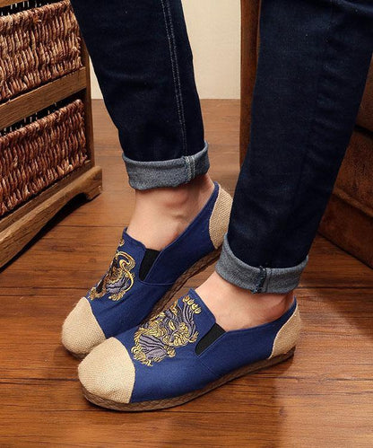 Effortlessly Elegant Shoes with a Timeless Design