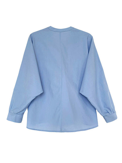 Effortlessly Elegant Blouse with a Timeless Design