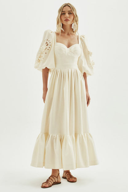 Sophisticated Dress with a Clean Classic Look