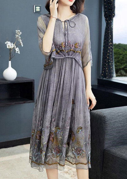 Beautifully Finished Dress in a Timeless Design