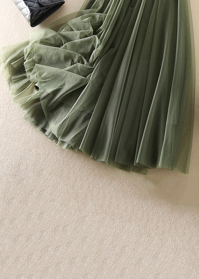 Effortlessly Elegant Garment with a Timeless Design