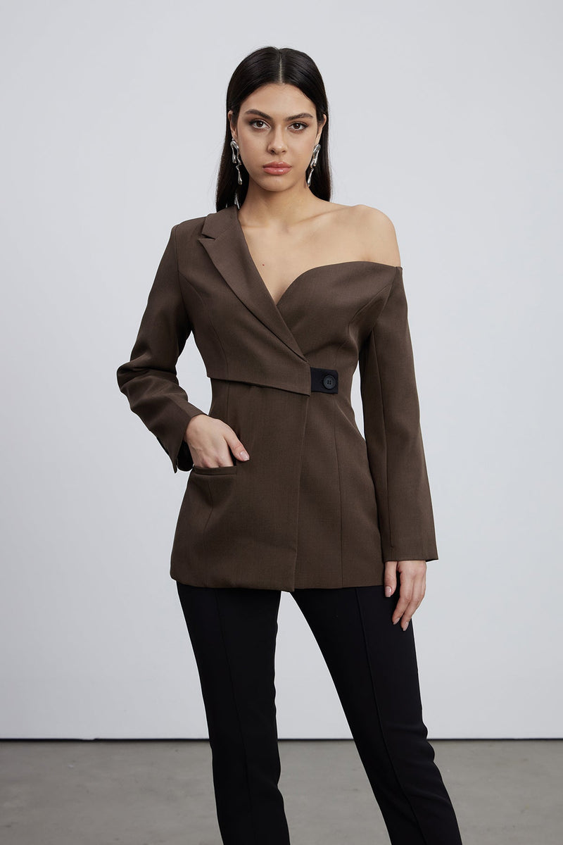 Polished Garment with an Effortless Classic Look