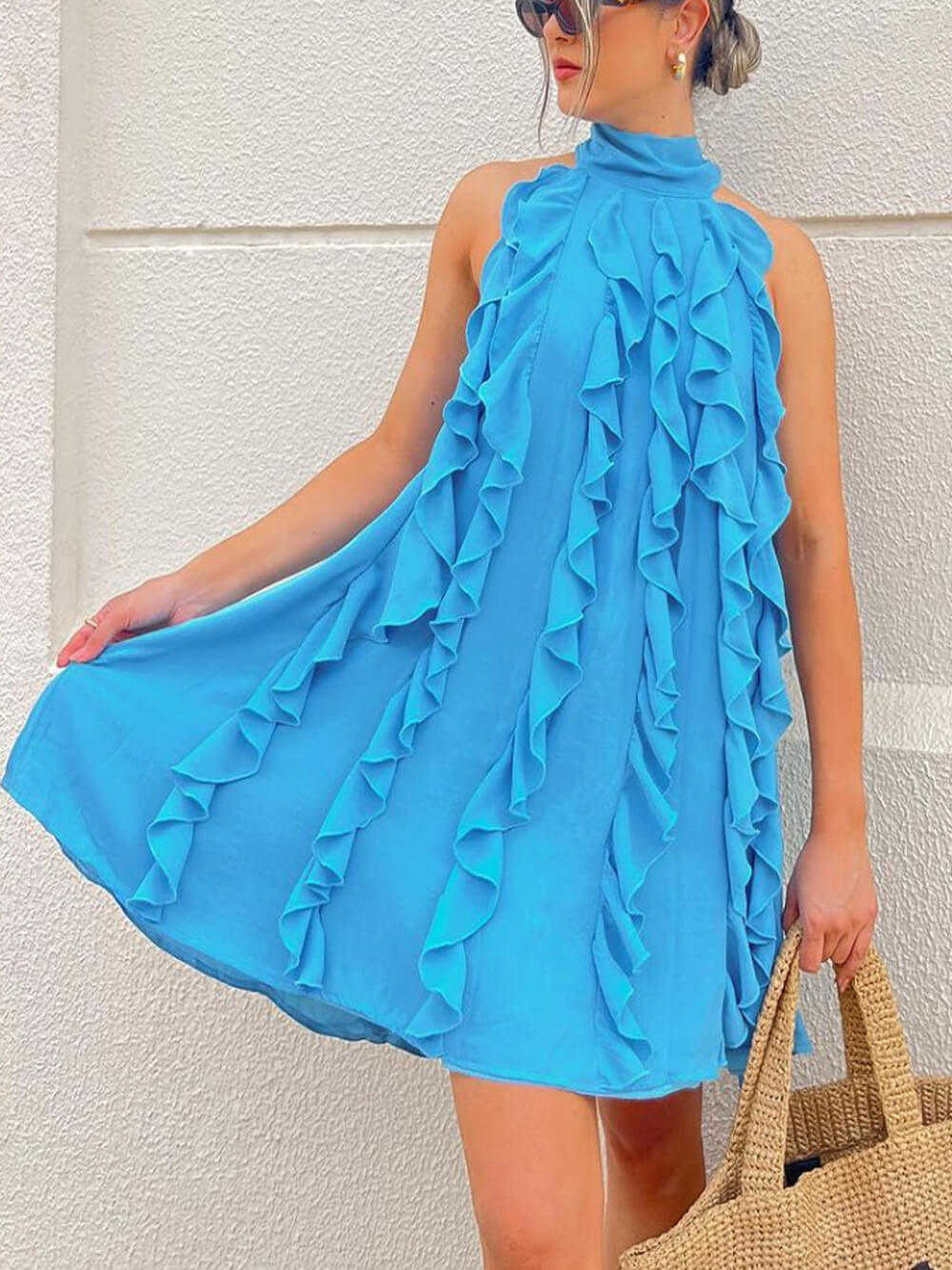 Beautifully Crafted Dress in a Classic Style