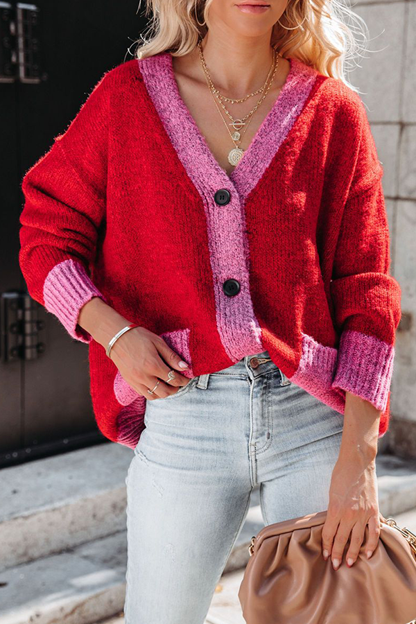 Classic Vintage Sweater with a Flattering Fit