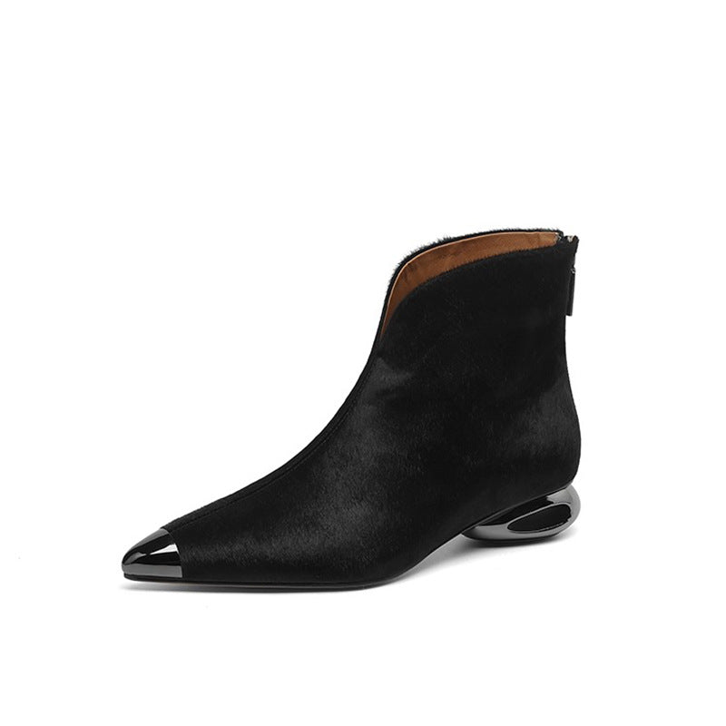 Polished Boots with an Effortless Classic Look