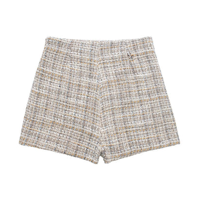 Gracefully Styled Garment for Any Occasion