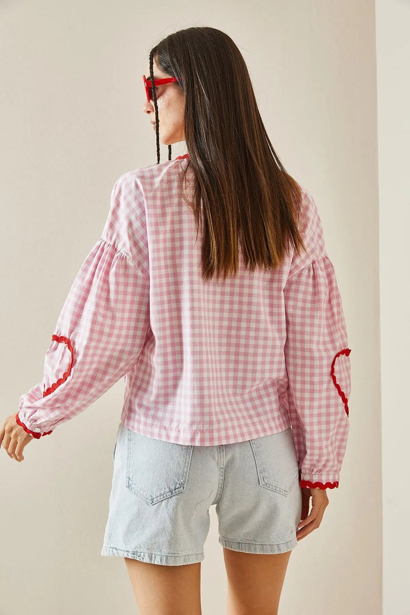 Elegantly Styled Blouse for Everyday Wear